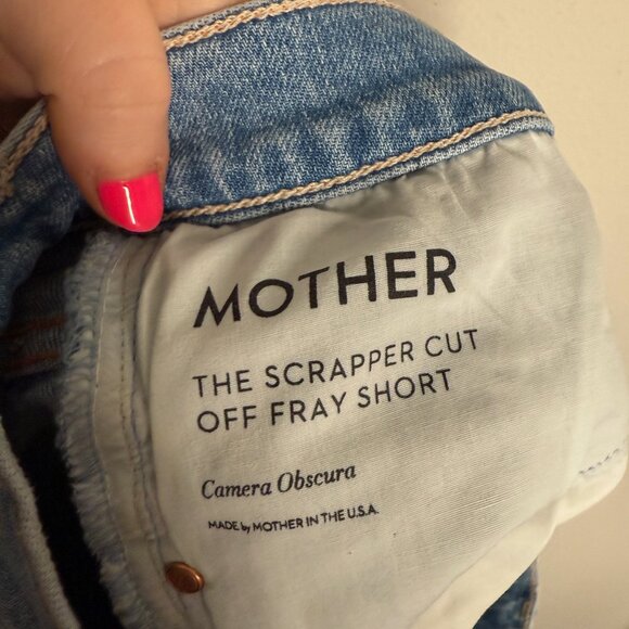 MOTHER Women's Blue The Scapper Cut Off Fray Denim‎ Shorts - Size 27 - Picture 5 of 9